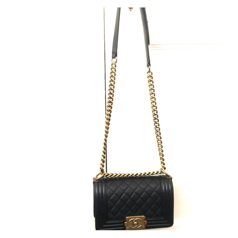 Chanel boy crossbody purse